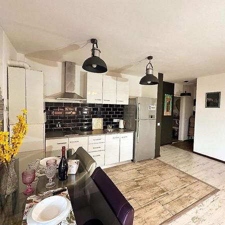 Atrium Apartment Central Free Parking Craiova Ngoại thất bức ảnh